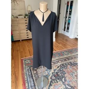 Lush Black Notched V-Neck Short Sleeve Shift Dress DR93808-003 Womens Large